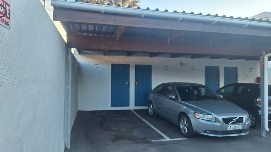3 Bedroom Property for Sale in Gordons Bay Central Western Cape
